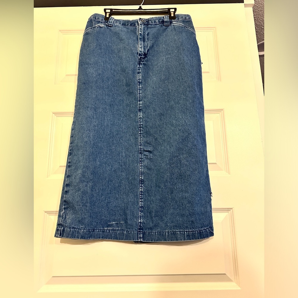 Distressed maxi denim skirt Sz. 14 for fall!
